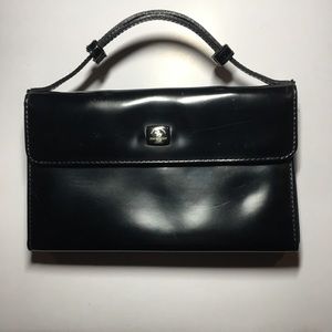 Santa Barbara black women’s wallet with handle